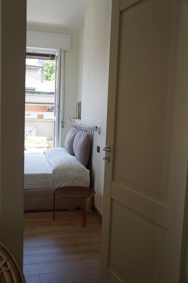 La Rotonda 2 Camere Con Terrazza In Centro パヴィーア エクステリア 写真