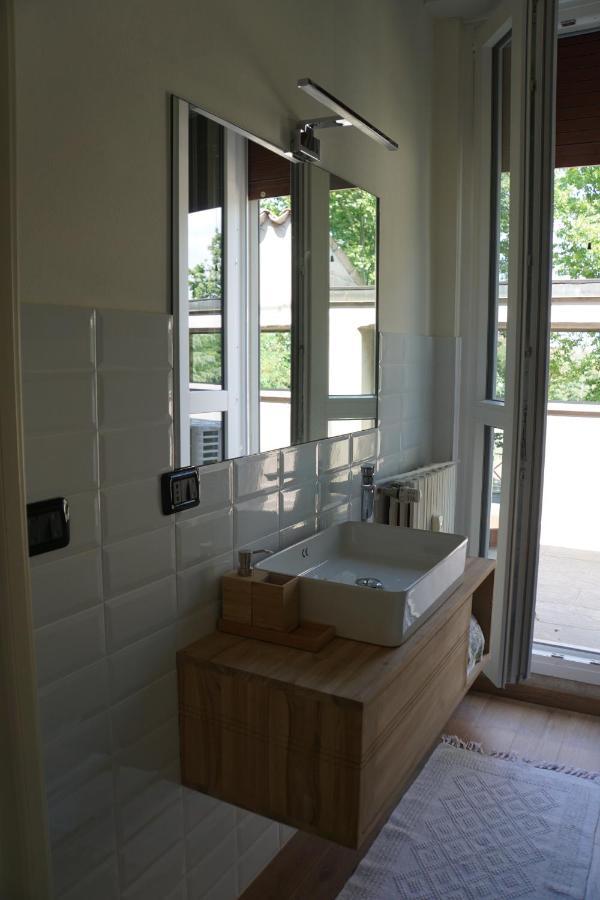 La Rotonda 2 Camere Con Terrazza In Centro パヴィーア エクステリア 写真