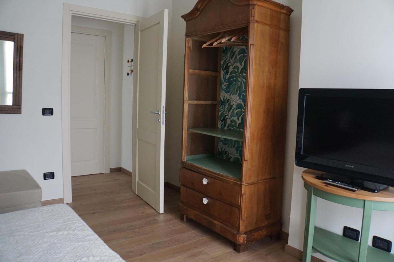 La Rotonda 2 Camere Con Terrazza In Centro パヴィーア エクステリア 写真